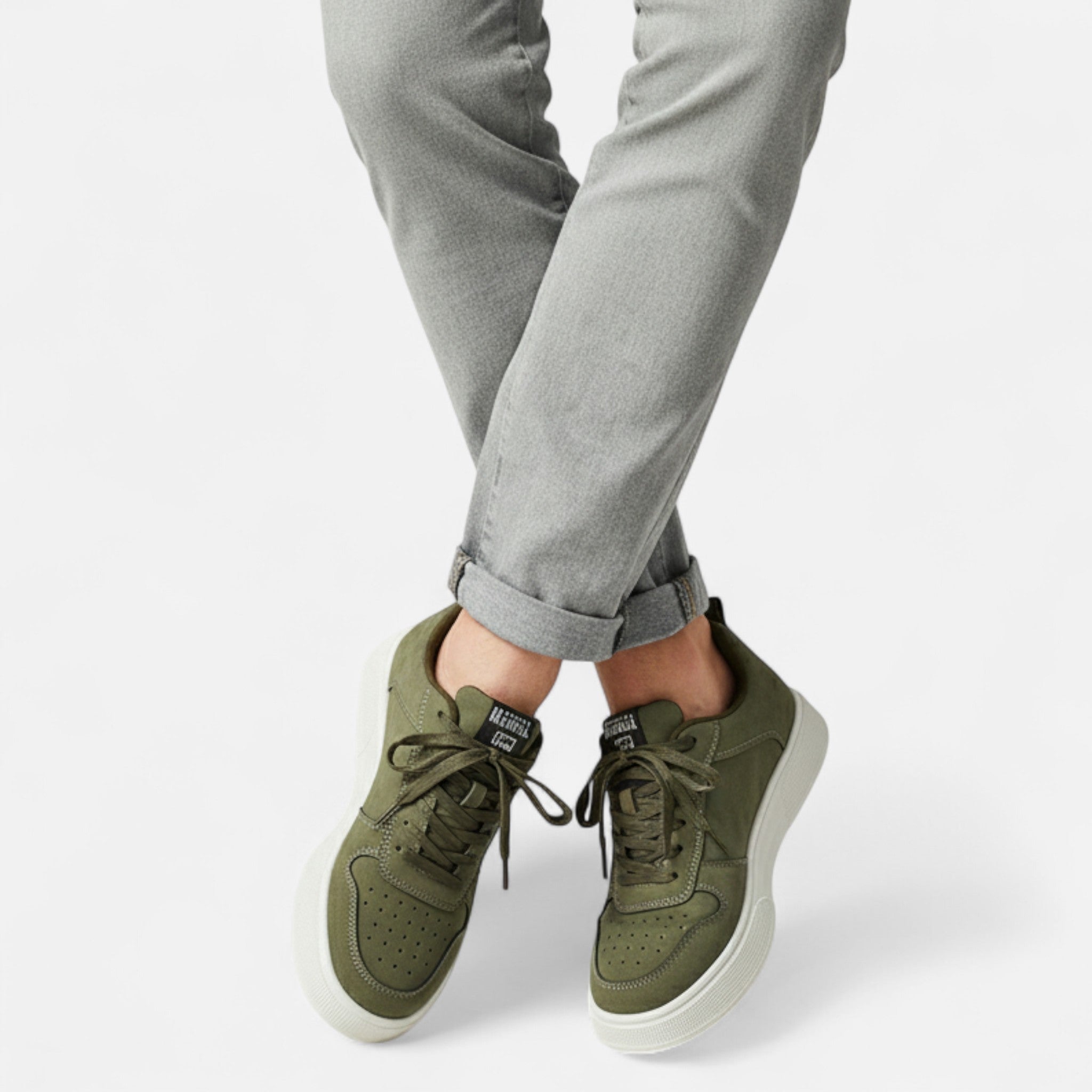 Rocal Outlet | Zapatillas para hombre – Elegancia clásica de corte bajo para uso diario